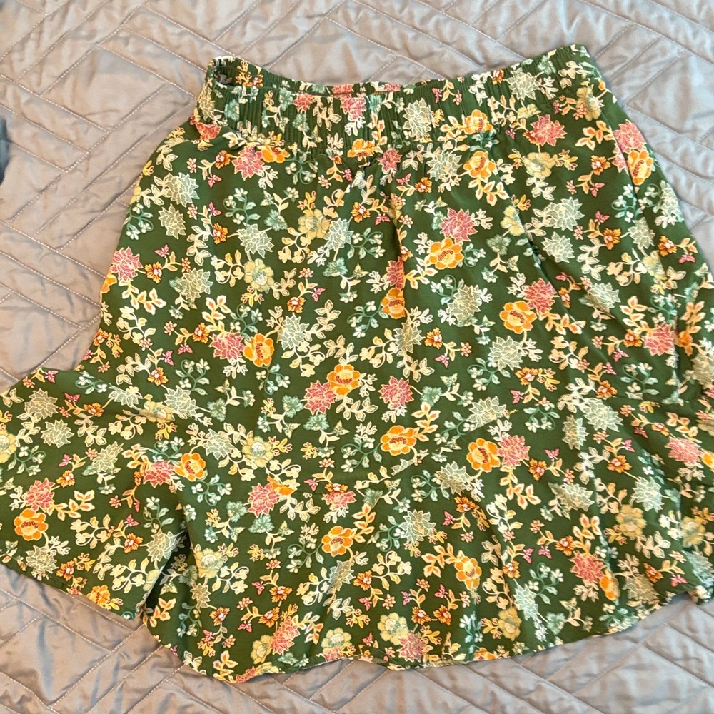 LOFT Green Floral Skater Skirt